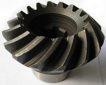 Шестерня коническая выходного вала двигателя(нарезка прав.16Т),ведомая 192MR-1000505